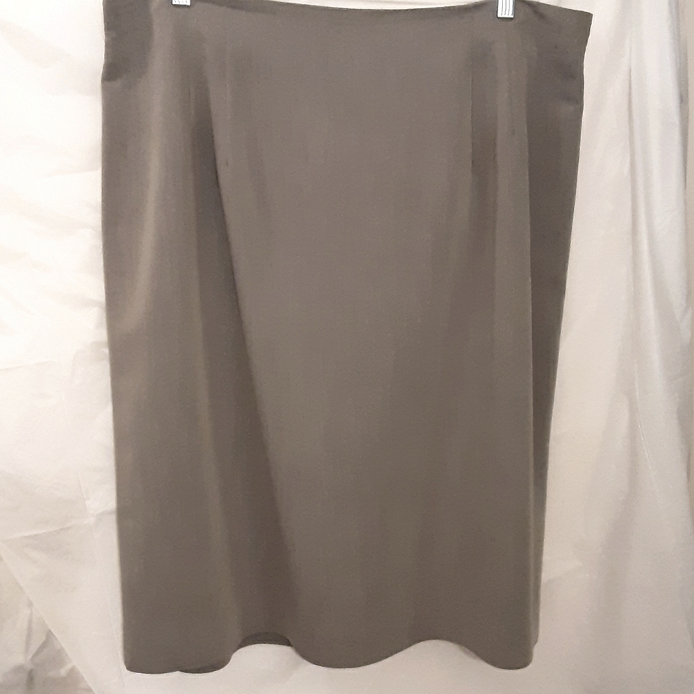 Rena Rowan 24W Silver Grey Straight Skirt